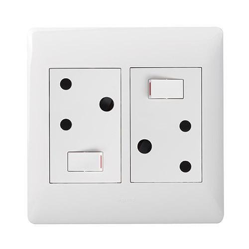 Double Switched Socket - White - PY044WHT